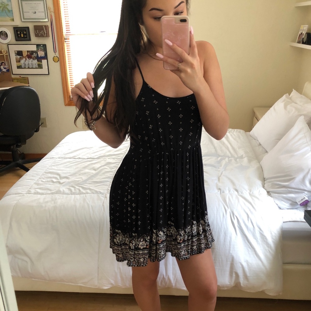 Casual Low-back Dress